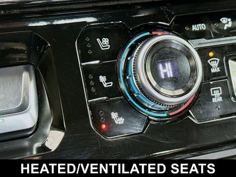 Used 2022 GMC Sierra 1500 AT4 w/ AT4 Premium Package image 14