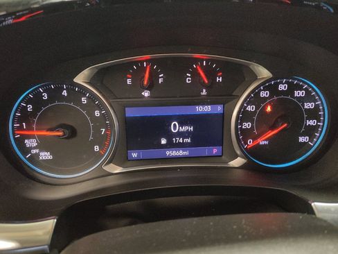 Used 2020 Chevrolet Traverse LT FWD image 23