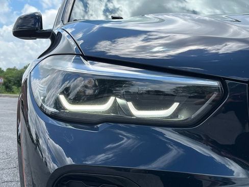 Certified 2022 BMW X5 xDrive40i w/ M Sport Package AWD/4WD image 10