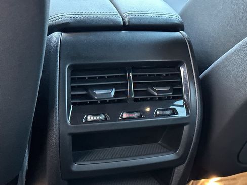 Used 2025 BMW X5 xDrive50e w/ Premium Package image 14