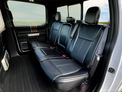 Used 2019 Ford F150 Lariat w/ Equipment Group 502A Luxury image 15