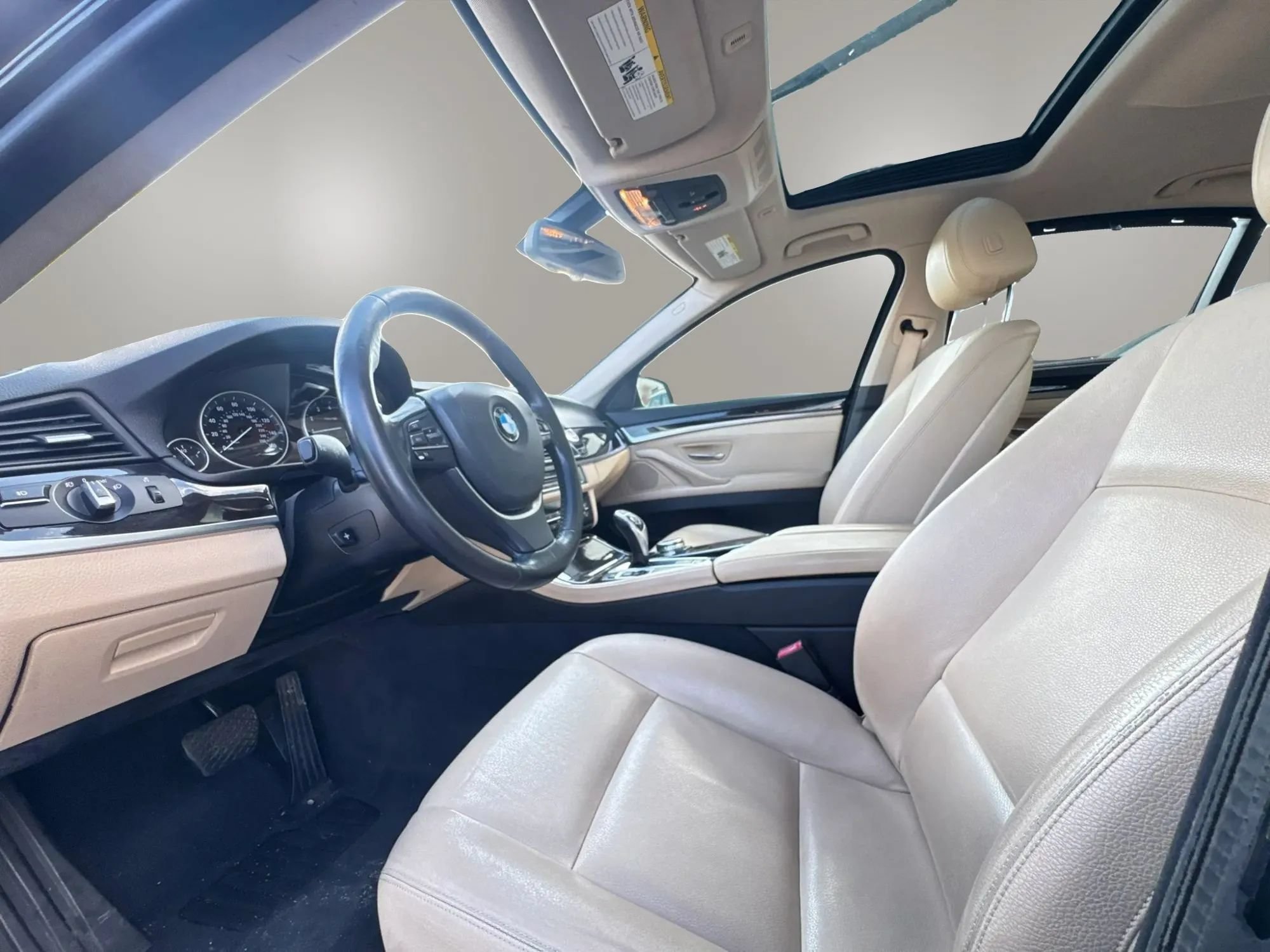 Used 2016 BMW 528i Sedan RWD image 12