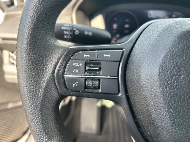 Used 2023 Honda Accord EX image 19