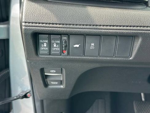 Used 2025 Honda Odyssey EX-L image 25
