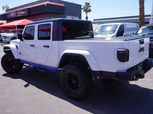 Used 2020 Jeep Gladiator Sport w/ Quick Order Package 24S AWD/4WD image 4