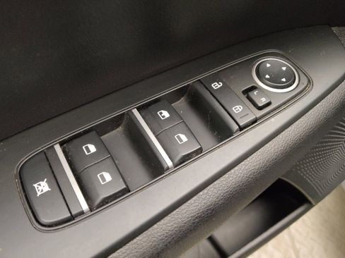 Used 2021 Kia Forte LXS FWD image 27