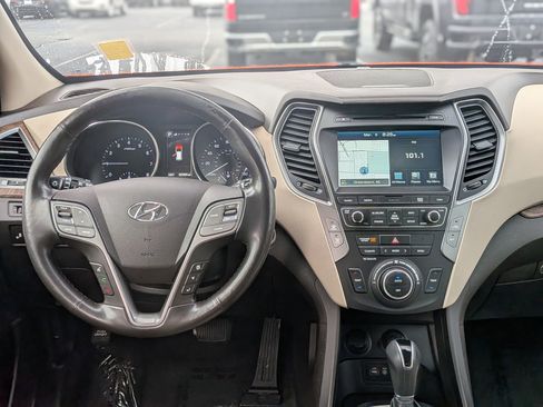 Used 2018 Hyundai Santa Fe Sport image 18