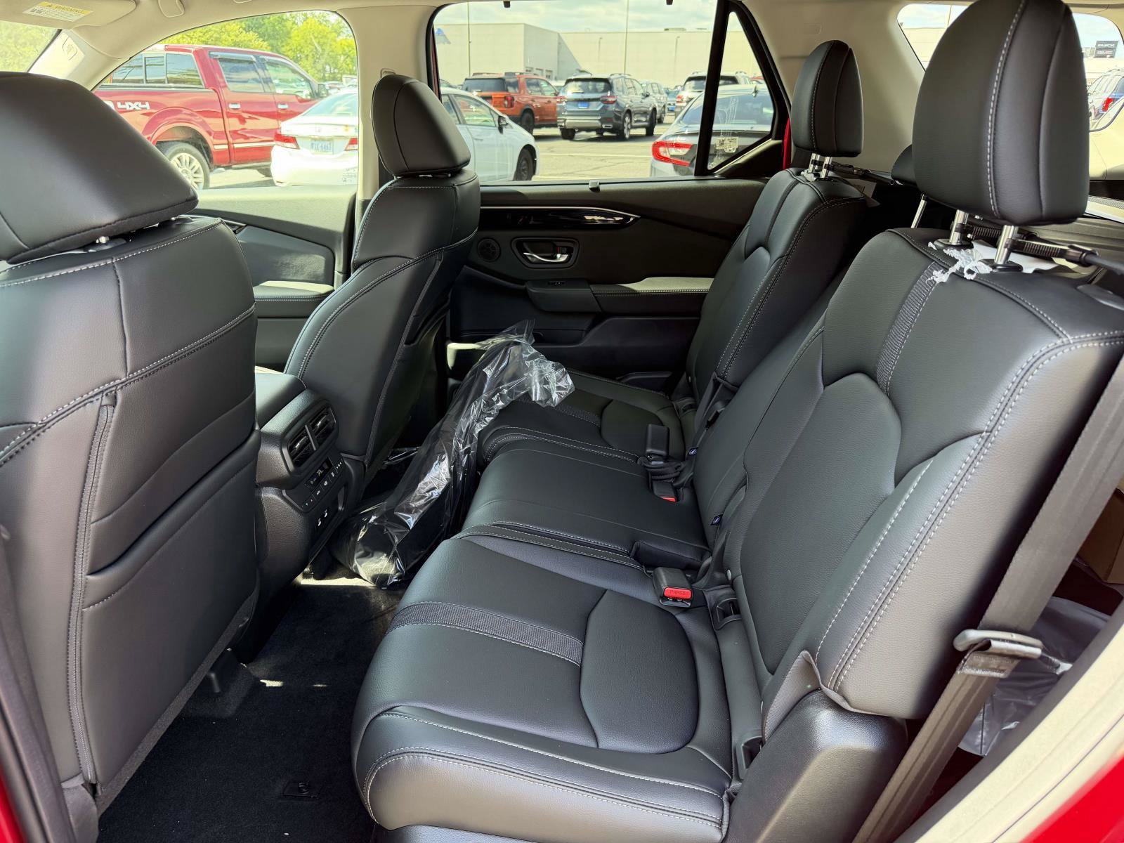 New 2026 Honda Pilot EX-L image 9