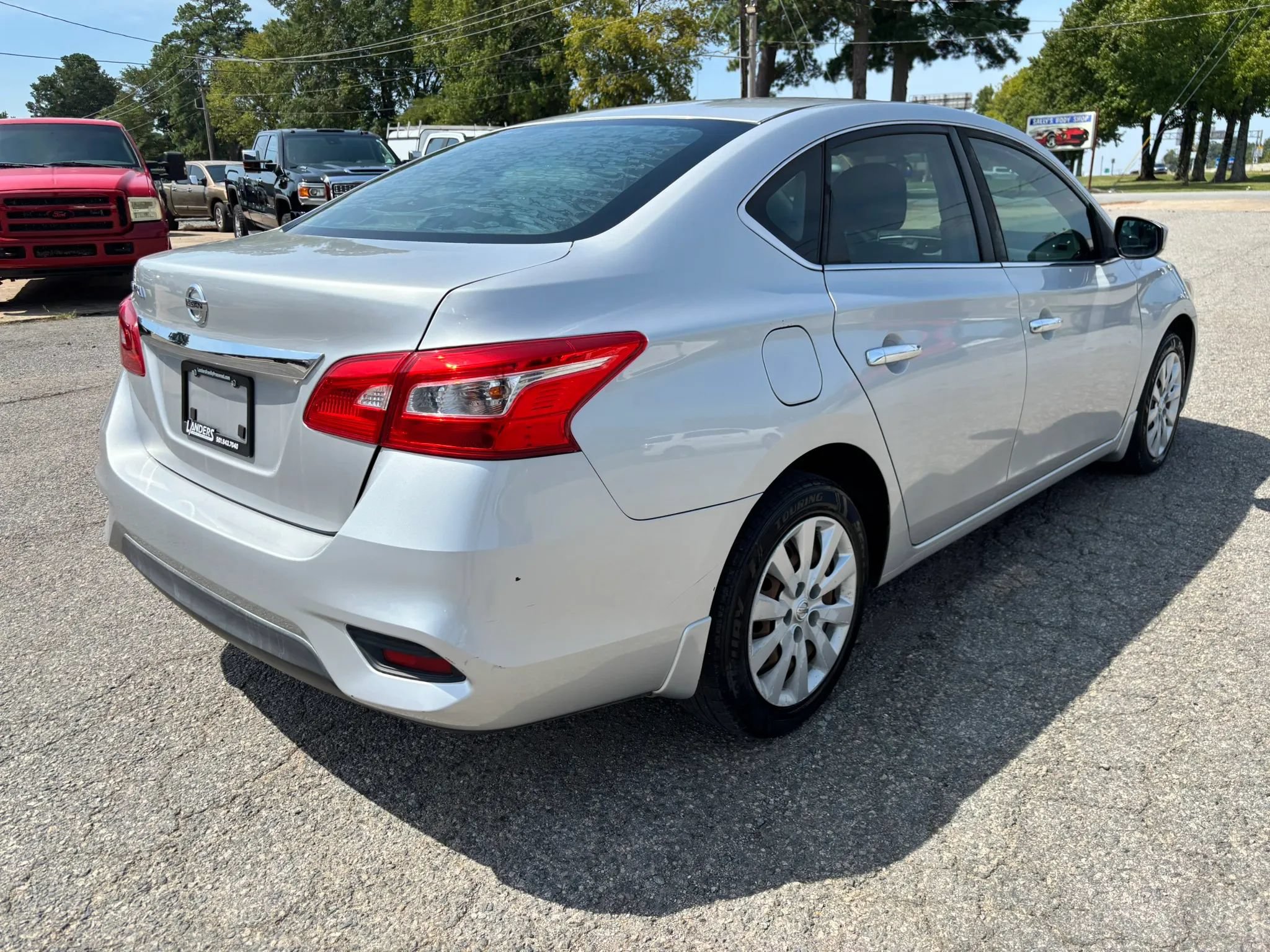 Used 2017 Nissan Sentra S FWD image 5