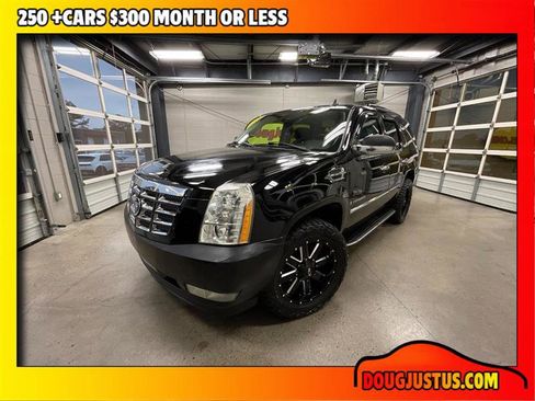 Used 2007 Cadillac Escalade AWD w/ Information Package image 1