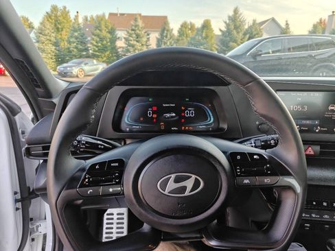 Used 2026 Hyundai Elantra Sport FWD image 11