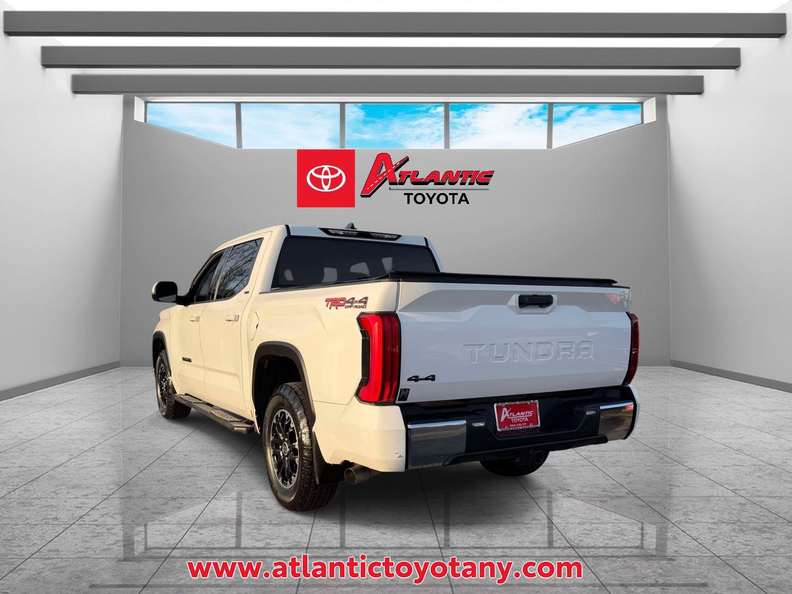 Used 2023 Toyota Tundra SR AWD/4WD image 5