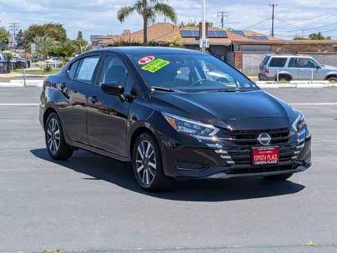 Used 2025 Nissan Versa SV FWD image 3