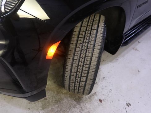 Used 2023 Chevrolet Tahoe RST w/ Luxury Package RWD image 11