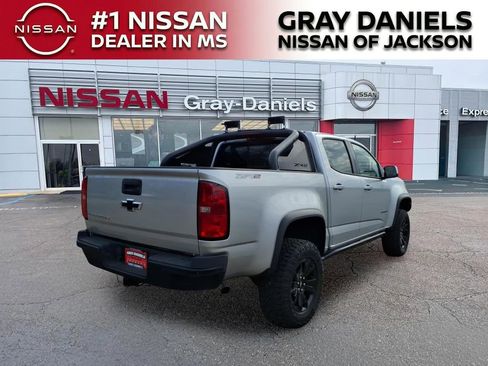 Used 2019 Chevrolet Colorado ZR2 w/ ZR2 Dusk Special Edition image 7