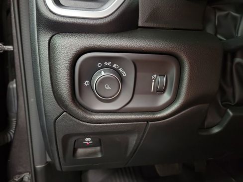 Used 2023 RAM 1500 Big Horn AWD/4WD image 21