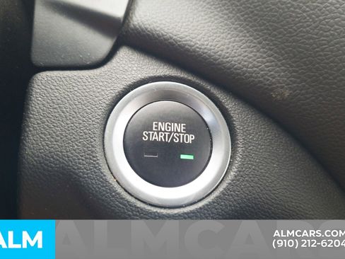 Used 2024 Chevrolet Equinox LT FWD image 30