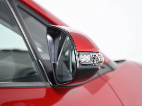 Used 2020 Toyota C-HR LE image 11