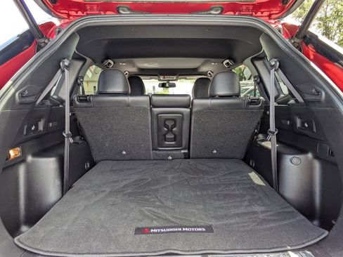 Used 2024 Mitsubishi Outlander SEL AWD/4WD image 13