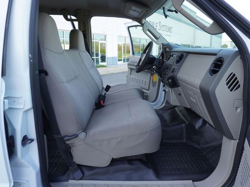 Used 2010 Ford F350 XL image 14