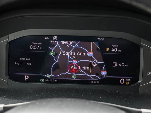 Used 2019 Volkswagen Atlas SEL R-Line FWD image 31