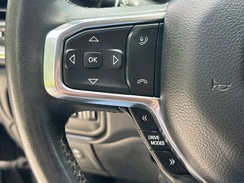 Used 2025 RAM 1500 Laramie AWD/4WD image 33