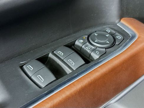 Used 2024 GMC Sierra 2500 Denali Ultimate image 30