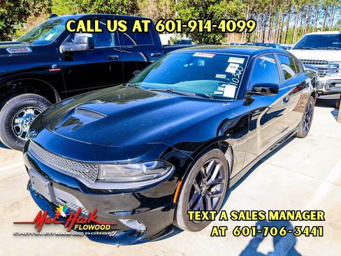 Used 2022 Dodge Charger R/T w/ Blacktop Package image 1