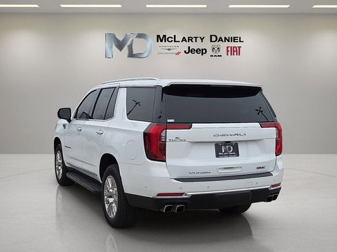Used 2025 GMC Yukon Denali AWD/4WD image 4