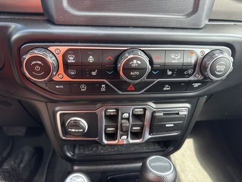 Used 2020 Jeep Gladiator Sport w/ Quick Order Package 24S AWD/4WD image 24