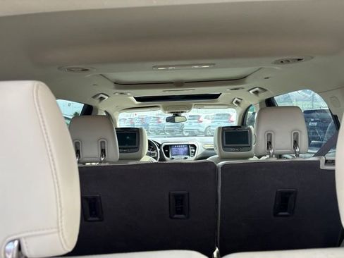 Used 2017 GMC Acadia Denali w/ Technology Package image 28
