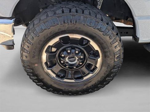 Used 2025 Ford F250 Lariat w/ Tremor Off-Road Package AWD/4WD image 22