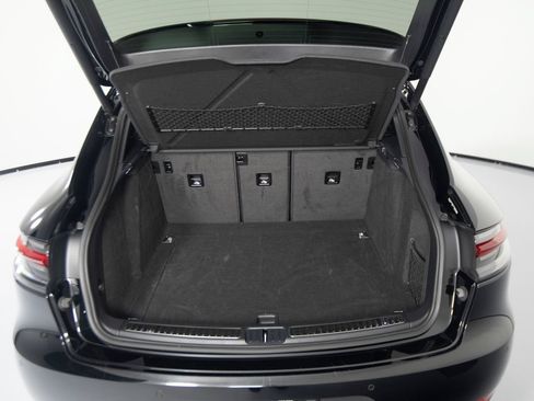 Certified 2020 Porsche Macan AWD/4WD image 45