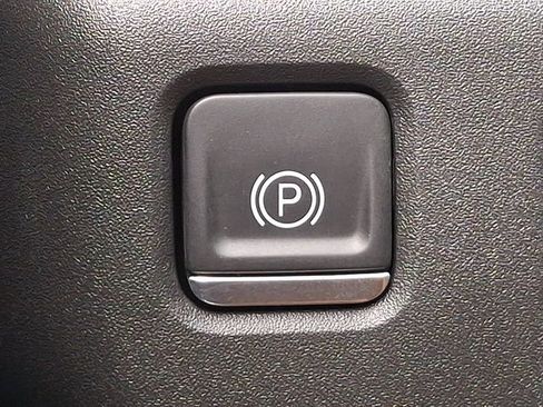 Used 2024 Chevrolet Silverado 1500 LT image 20