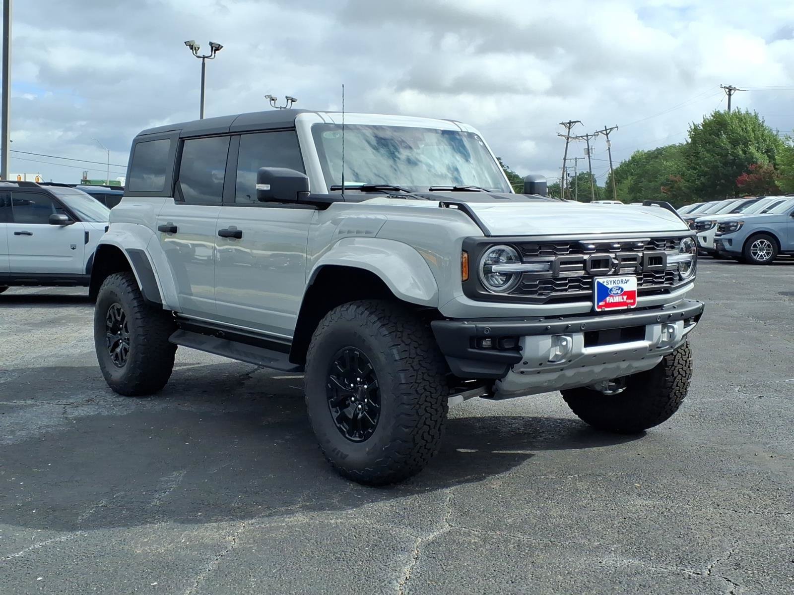 New 2026 Ford Bronco Raptor AWD/4WD image 3