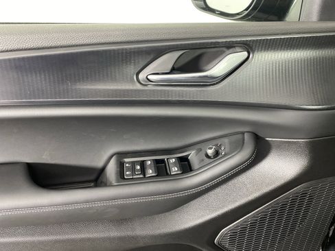 New 2025 Jeep Grand Cherokee L Altitude image 13