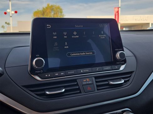 Used 2025 Nissan Altima 2.5 S image 22