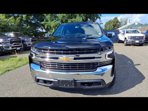 Used 2021 Chevrolet Silverado 1500 LT w/ Safety Package AWD/4WD image 3
