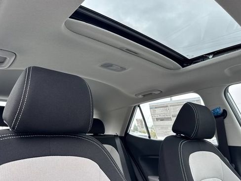 New 2026 Hyundai Venue SEL FWD image 16