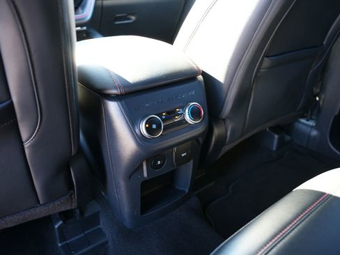 Used 2025 Ford Explorer ST-Line w/ ST-Line Street Pack image 25