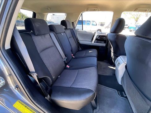 Used 2010 Toyota 4Runner Limited image 19