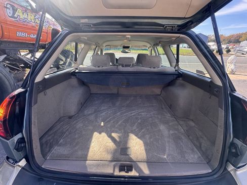 Used 2003 Subaru Outback Wagon AWD/4WD image 19