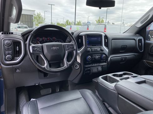 Used 2022 Chevrolet Silverado 1500 RST image 32