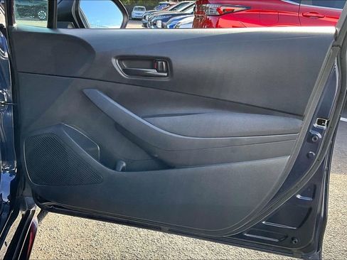 Used 2023 Toyota Corolla LE image 27