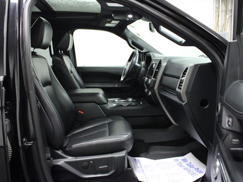 Used 2021 Ford Expedition XLT AWD/4WD image 16