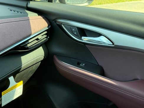 New 2026 Buick Envision Sport Touring image 33