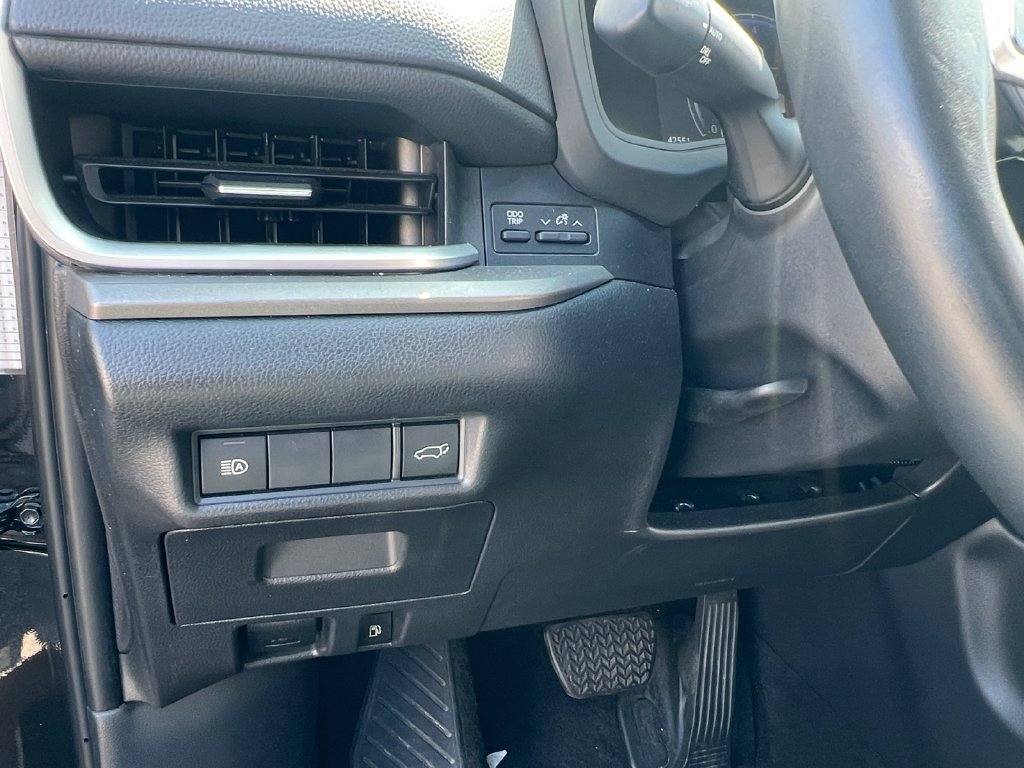 Used 2025 Toyota Grand Highlander AWD image 13