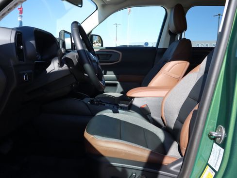 Used 2024 Ford Bronco Sport Outer Banks image 9