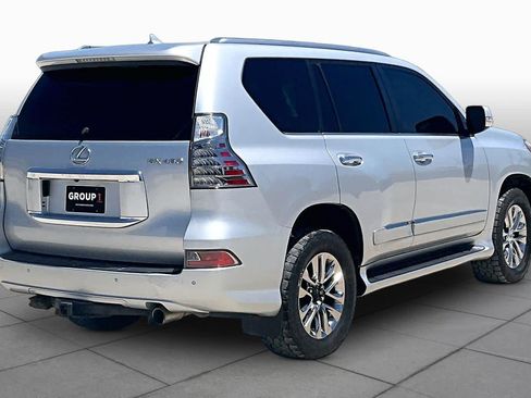 Used 2015 Lexus GX 460 w/ Premium Package AWD/4WD image 12