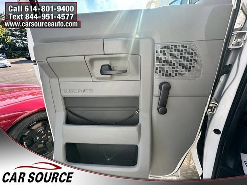 Used 2010 Ford E-350 and Econoline 350 Super Duty RWD image 7